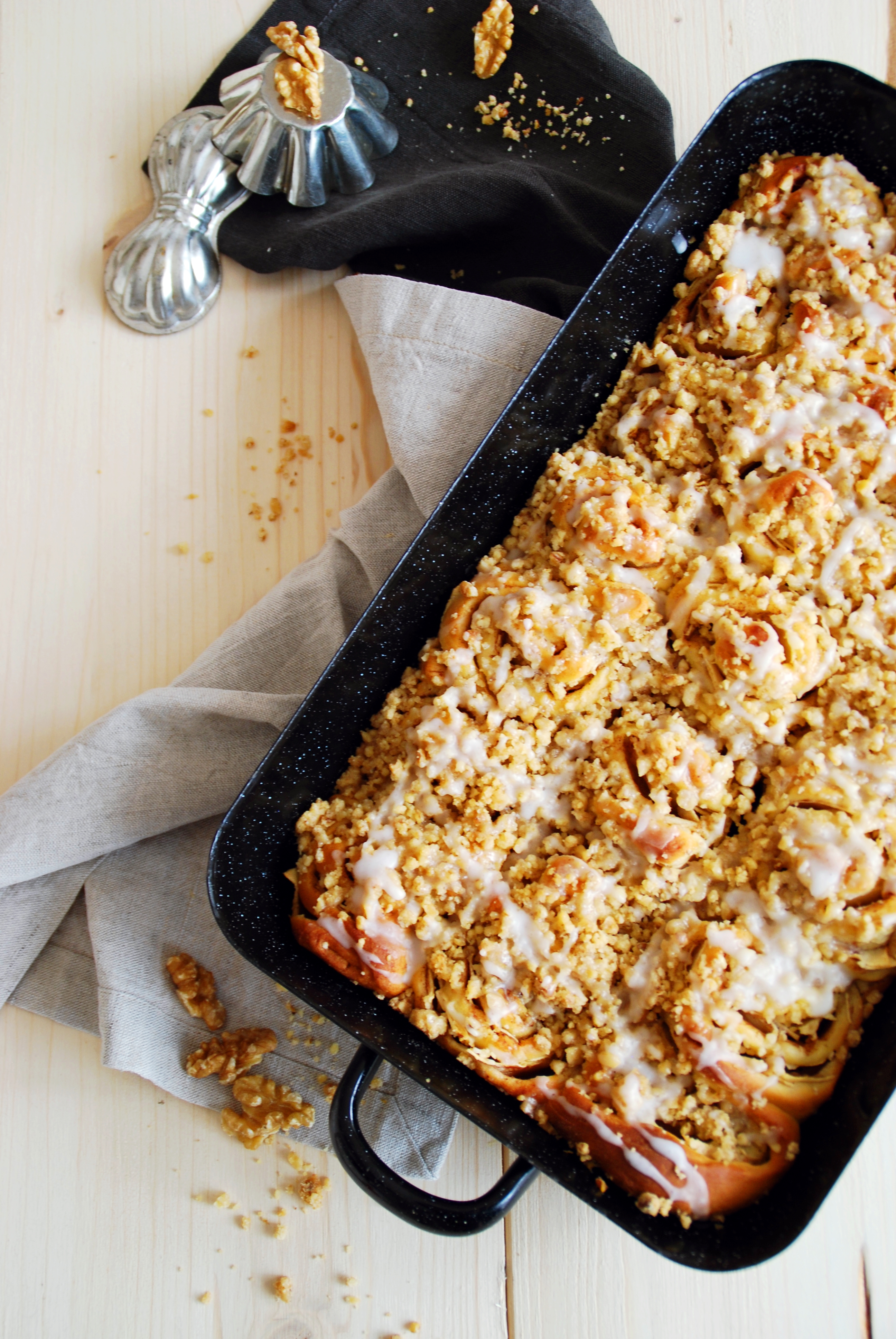 Apfelschnecken mit Nuss-Streusel