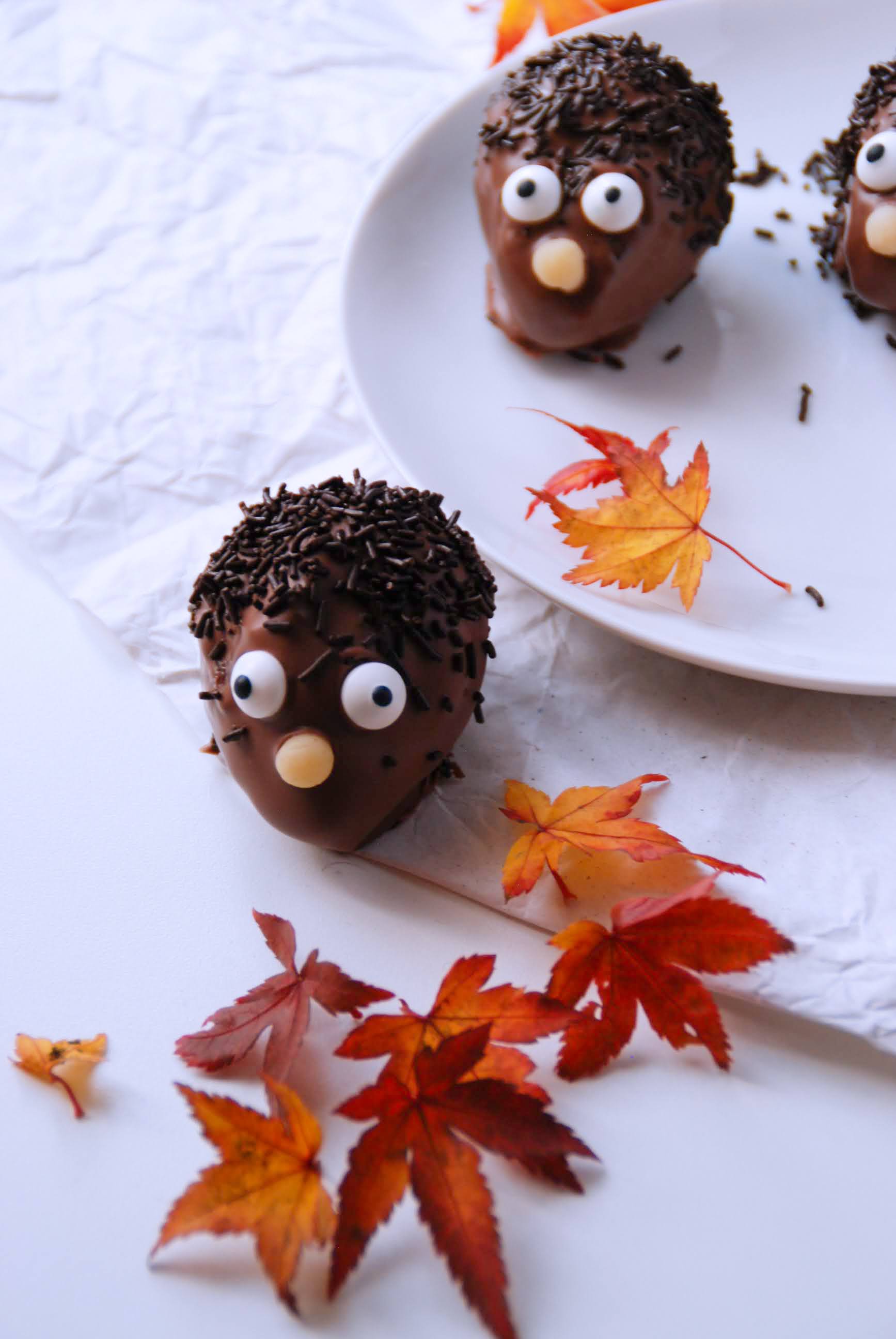 Cake Pop Igel - Schürzenfräulein - Kochschürzen in trendigem Vintagelook