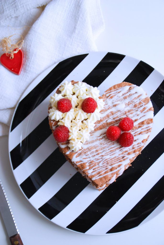 Valentins Herz - Schürzenfräulein - Kochschürzen in trendigem Vintagelook