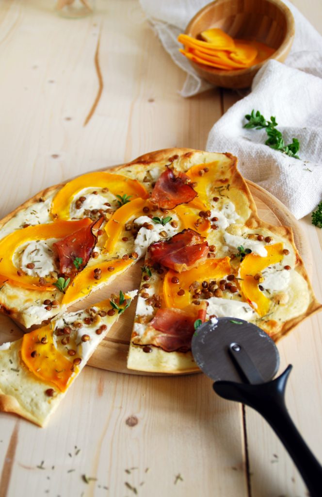 Flammkuchen mit Kürbis, Backen, Schürzenfräulein