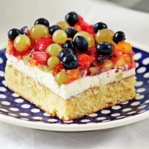 Früchte-Topfen-Kuchen