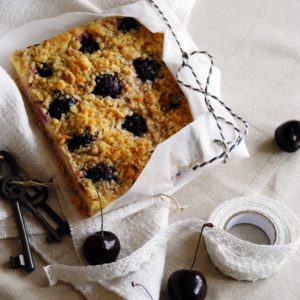 Kirsch-Topfen-Streuselkuchen