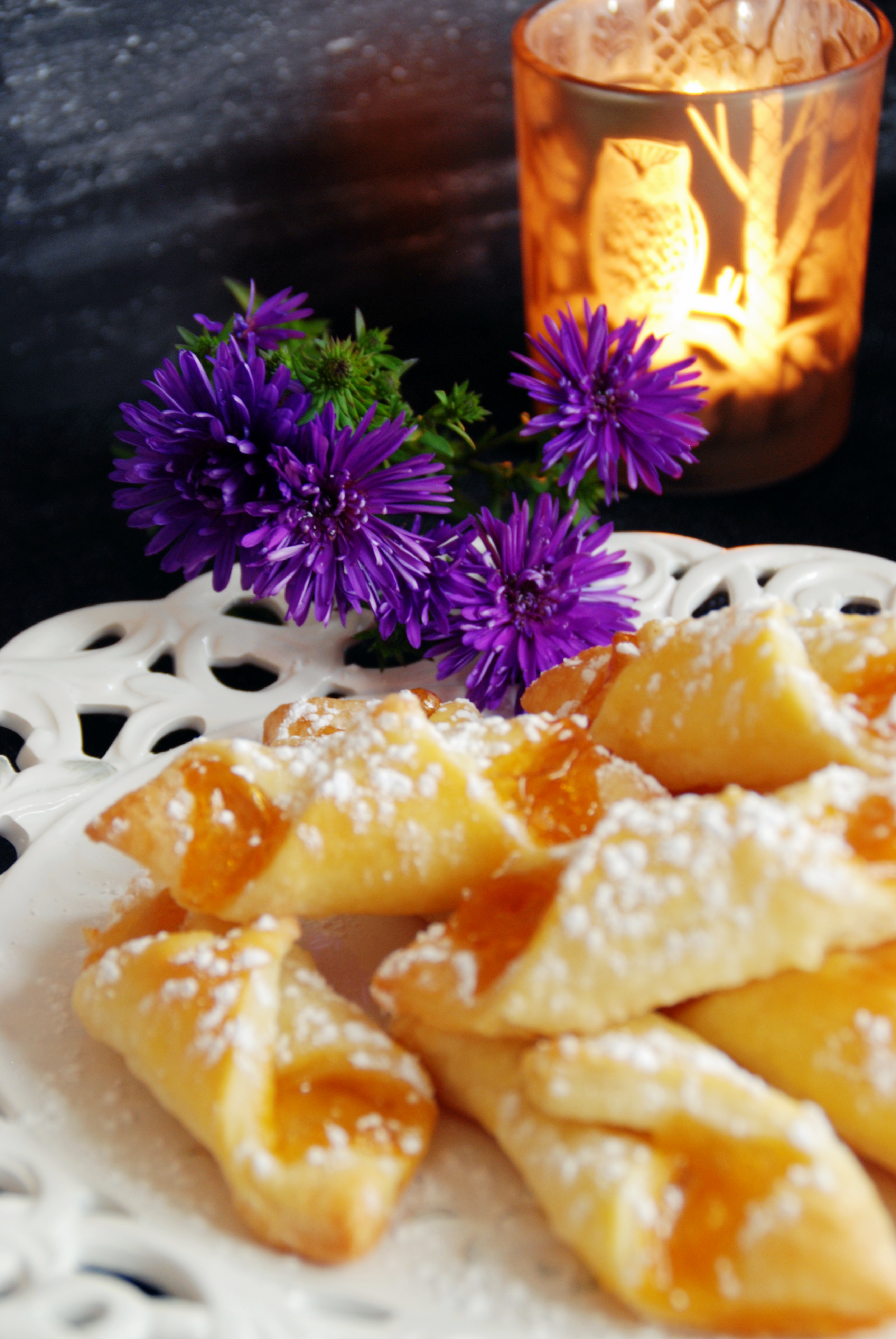 Marmeladestangerl aus Topfenteig