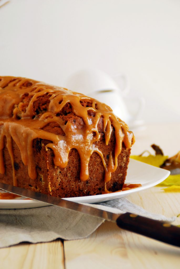 Schoko Gewürzkuchen mit Karamellglasur