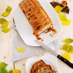 Schoko Gewürzkuchen mit Karamellglasur